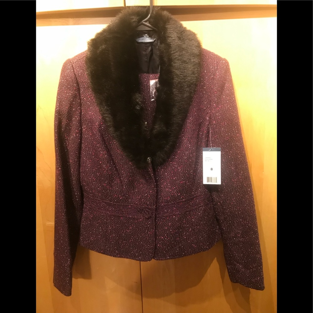 Brand New-w Tags. 2piece woman’s Suit jkt sz 8/ skt sz 4. By Hillard&Hanson.